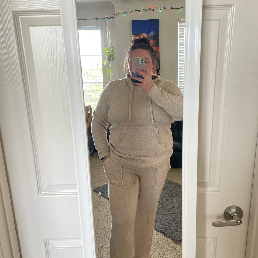Women’s Matching Sweatshirt Set